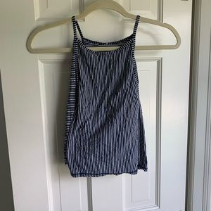 Lululemon tank top cropped